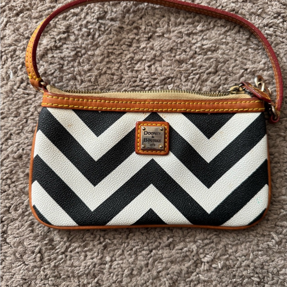 Dooney & Bourke Chevron Black and White Wristlet